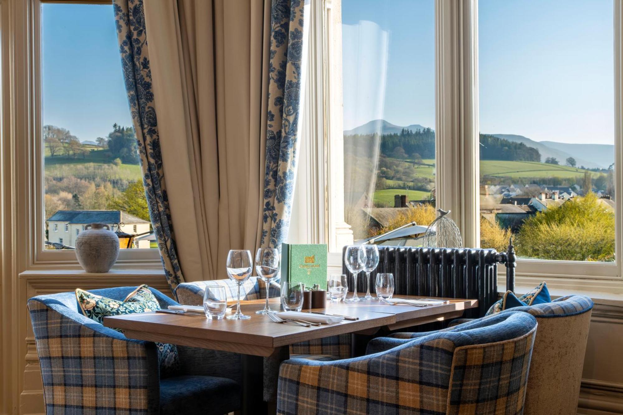The Castle Of Brecon Hotel, Brecon, Powys Exterior photo